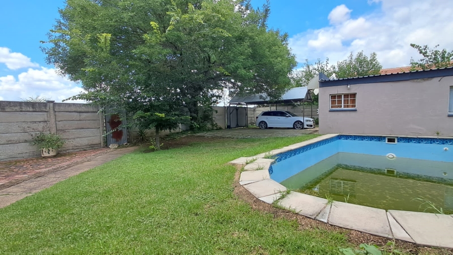 4 Bedroom Property for Sale in Parys Free State